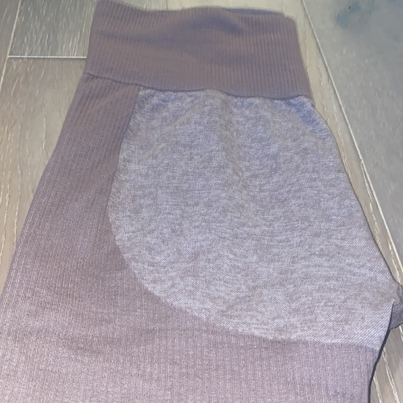 Stretchy leggings - Picture 2 of 4